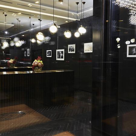 ホテル ルームス ミューニック オートグラフ コレクション ミュンヘン エクステリア 写真 The lobby of the hotel