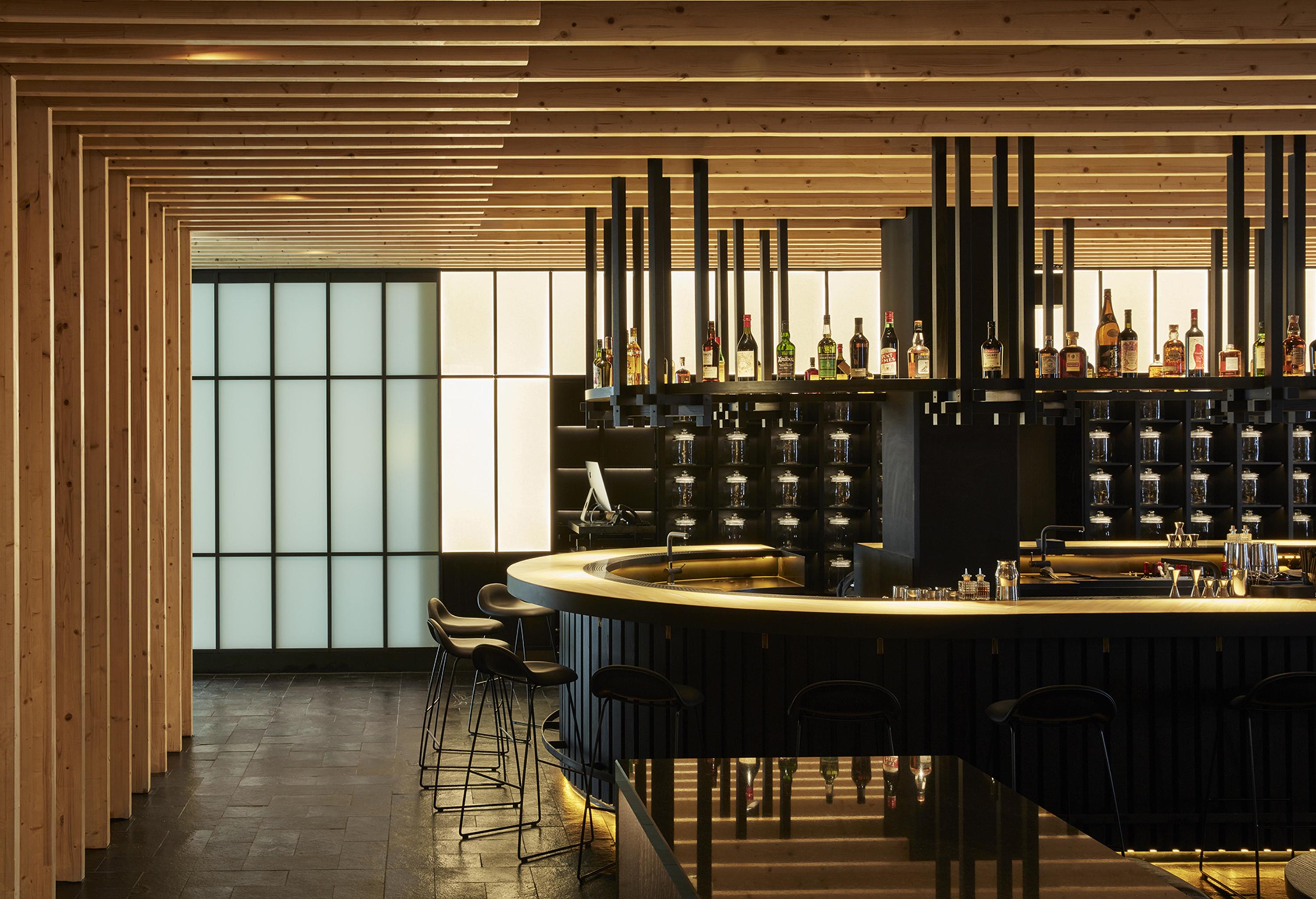 ホテル ルームス ミューニック オートグラフ コレクション ミュンヘン エクステリア 写真 The bar at the restaurant