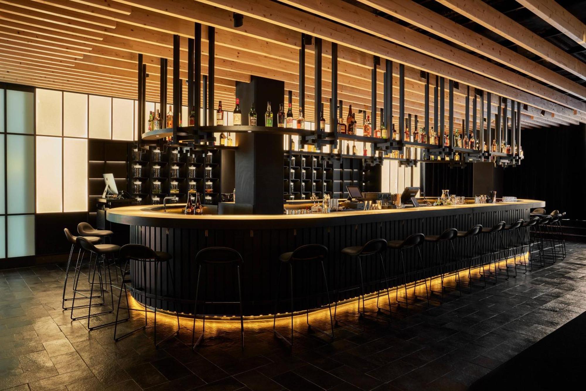 ホテル ルームス ミューニック オートグラフ コレクション ミュンヘン エクステリア 写真 The bar at the London Edition