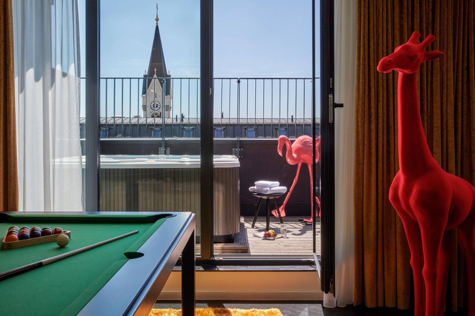 ホテル ルームス ミューニック オートグラフ コレクション ミュンヘン エクステリア 写真 The view from the penthouse
