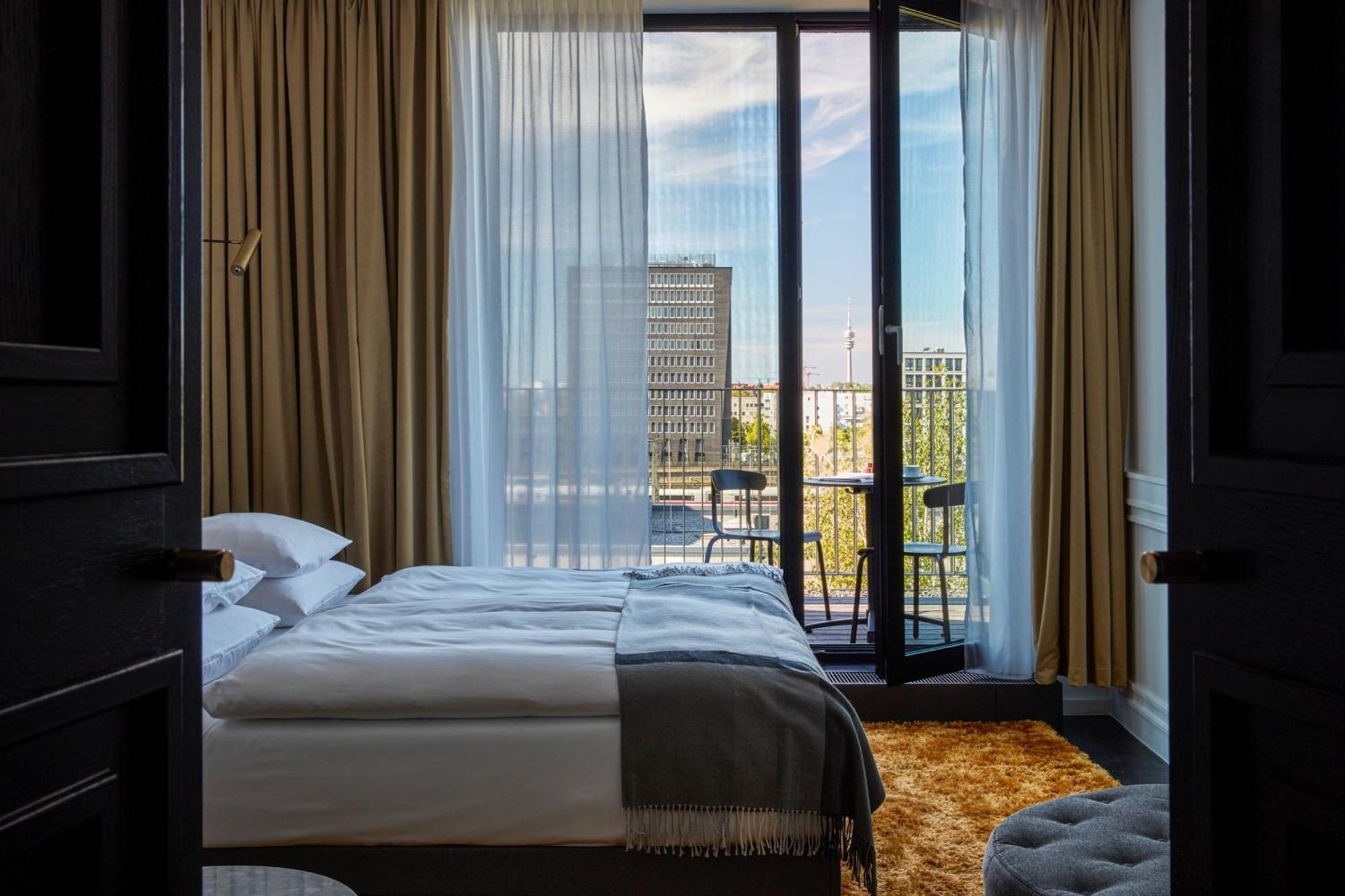 ホテル ルームス ミューニック オートグラフ コレクション ミュンヘン エクステリア 写真 A room at the hotel